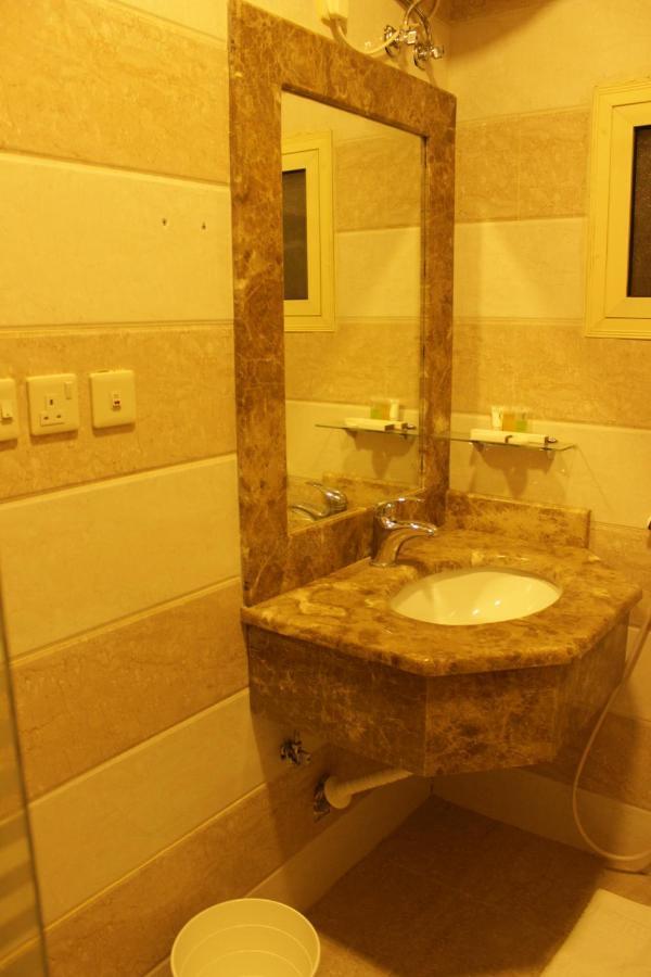 الفخامة الماسية للوحدات السكنية المفروشة Aparthotel Sidi Hamzah Exterior photo