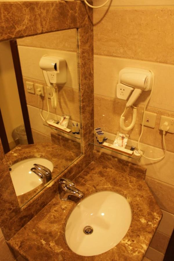 الفخامة الماسية للوحدات السكنية المفروشة Aparthotel Sidi Hamzah Exterior photo