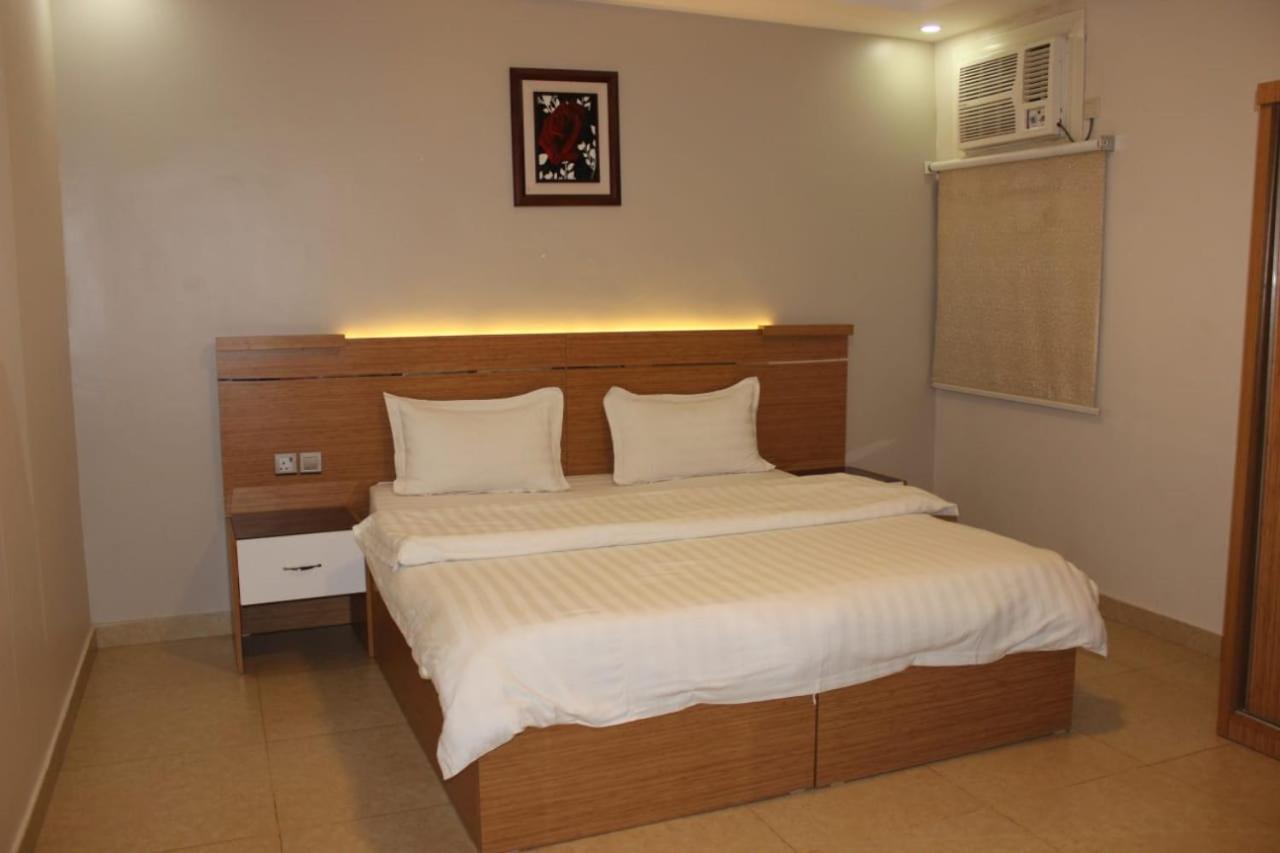 الفخامة الماسية للوحدات السكنية المفروشة Aparthotel Sidi Hamzah Exterior photo